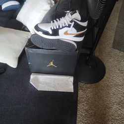 Jordans Retro Ones Size 11