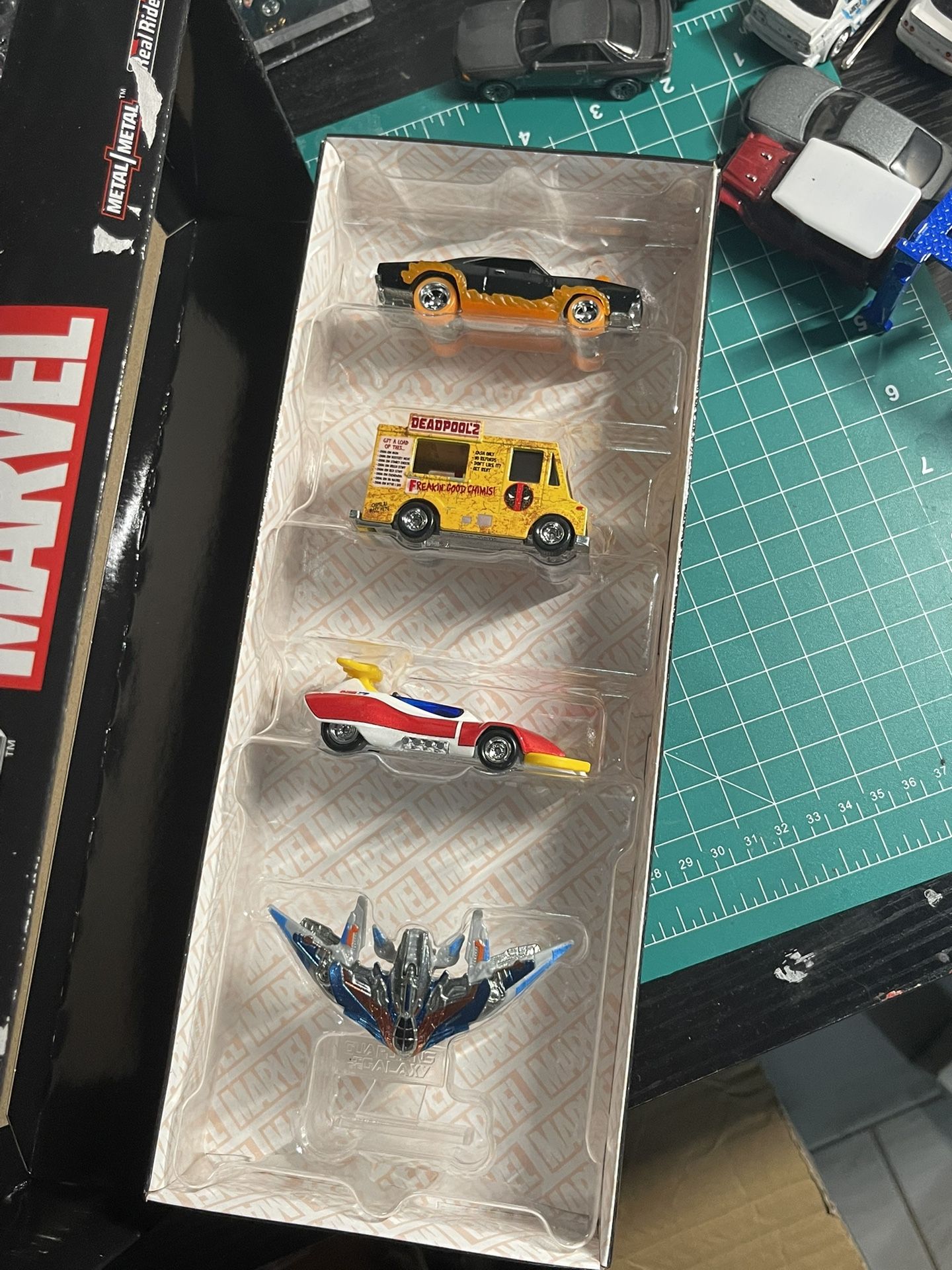Marvel Hot Wheels Set