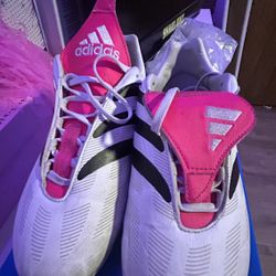 Soccer cleats
