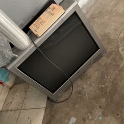 Older Model Tv 
