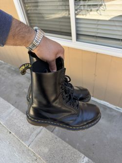 🔥Dr. Martens  Black Smooth Leather Mid Calf Boots 
