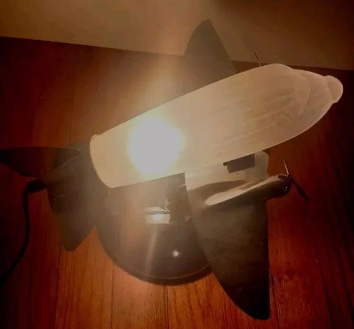 VINTAGE PLANE LAMP