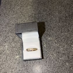 10kt Elegant Gold Ring 