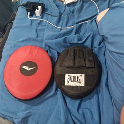 Everlast Punching Pads 