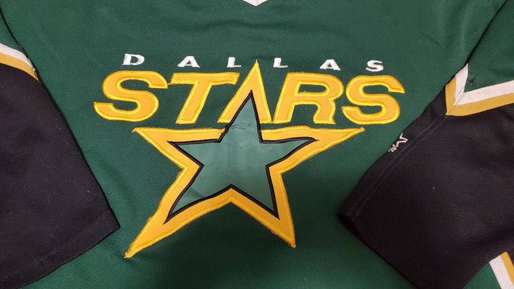 Youth Dallas Stars CCM Hockey Jersey for Sale in Scarsdale, NY - OfferUp
