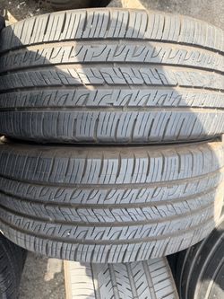 (2) 235/55R18 PAIR OF USED TIRES GOOD YEAR 70% LIFE !!