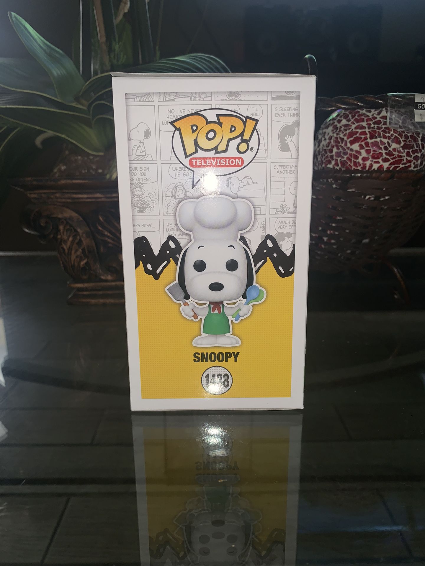 Funko Pop! Television Peanuts Chef Snoopy Vinyl Figure - BoxLunch