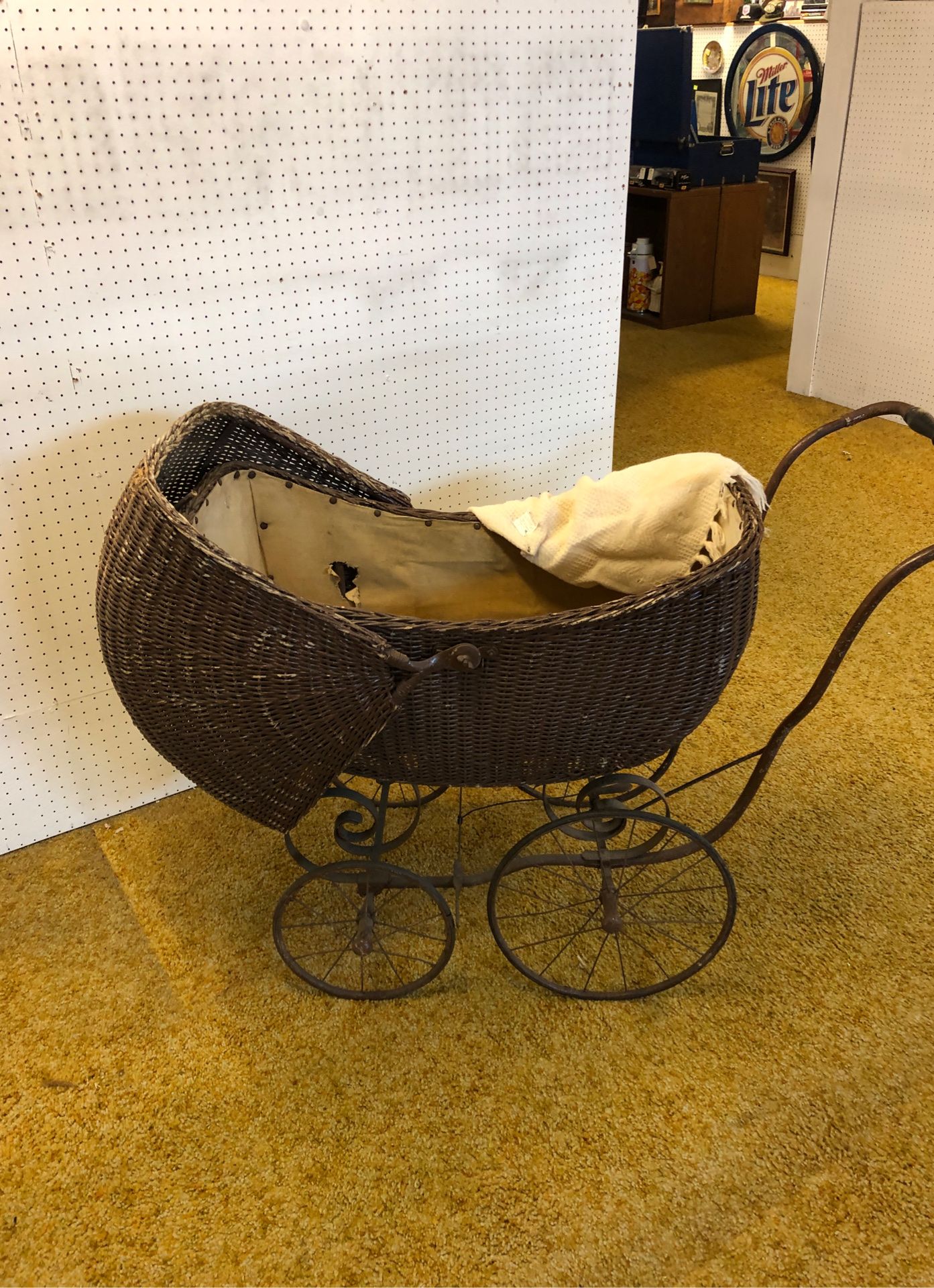 Antique wicker buggy