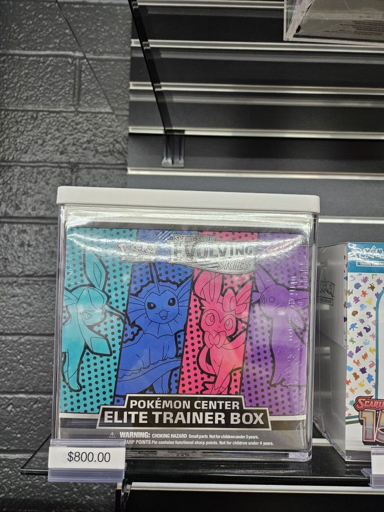 Pokemon Evolving Skies Pokemon Center Elite Trainer Box