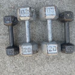 2 x 20 lbs & 2 x 10 lbs Dumbbells (Silver Lake)