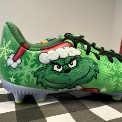 Custom Nike Grinch Cleats