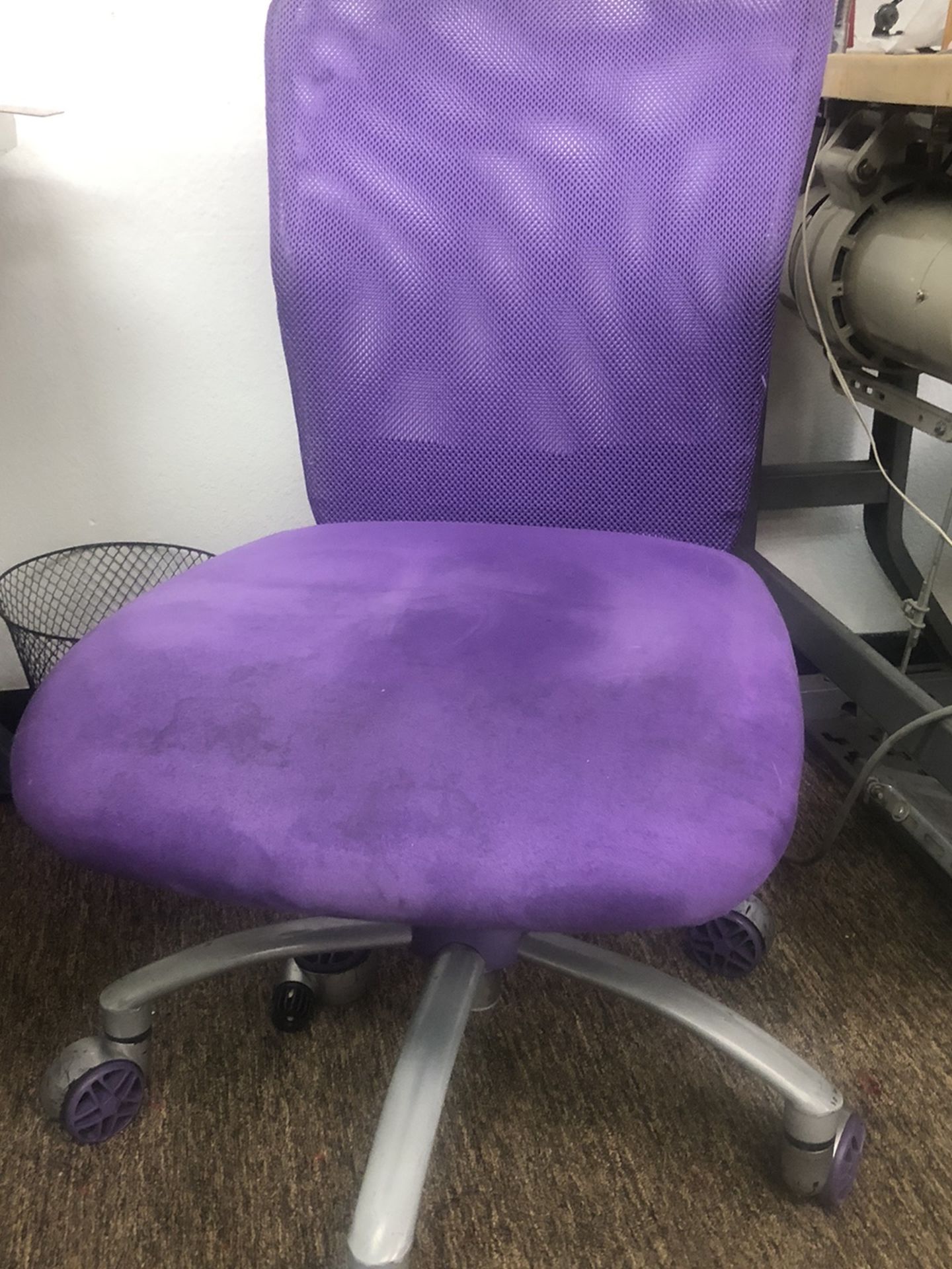 Purple Office Chair With Wheels