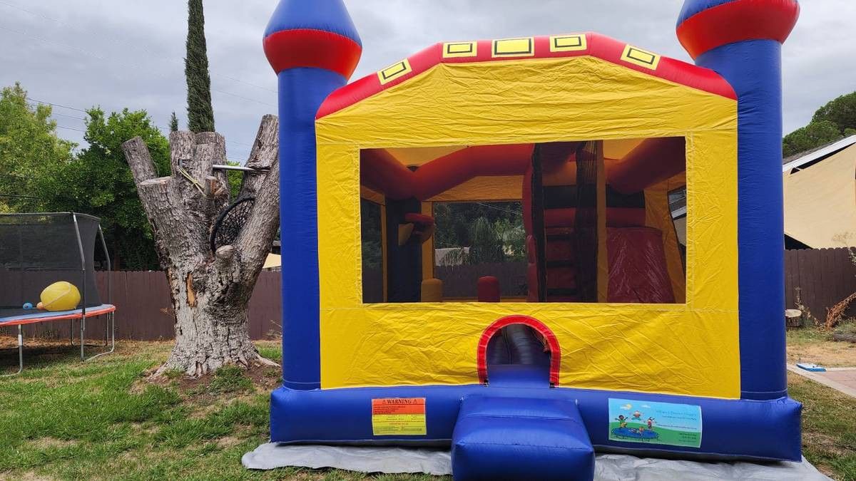 Combo Bounce House (4-in-1)