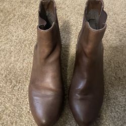 Forever 21 Flat Brown Boots