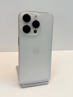 Apple iPhone 15 PRO 256gb. ( Unlocked Phone )