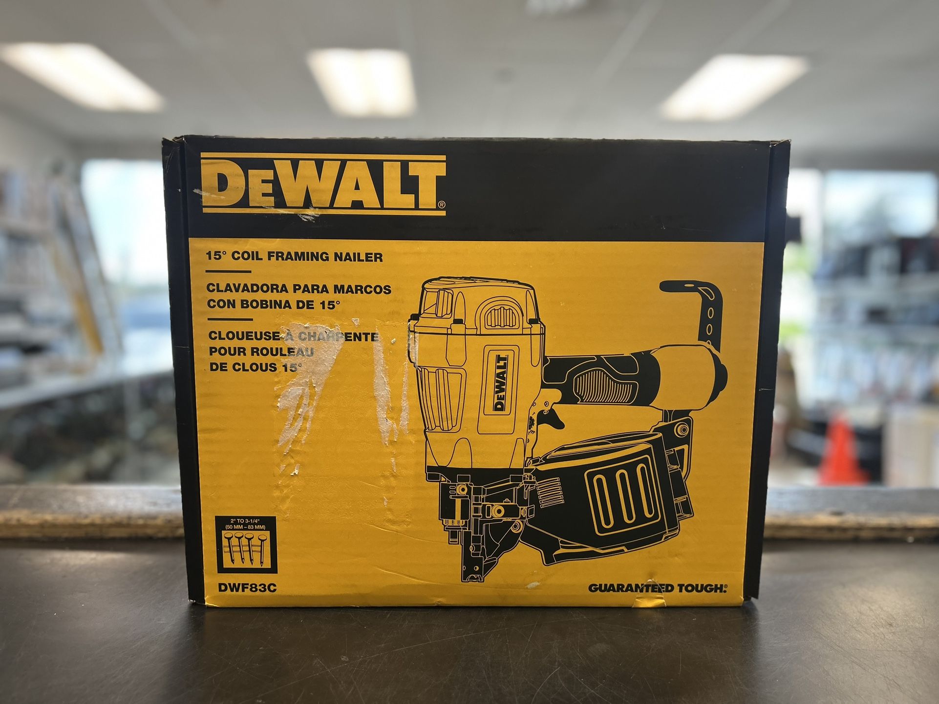 DEWALT DWF83C 15 Coil Nailer DWF83C