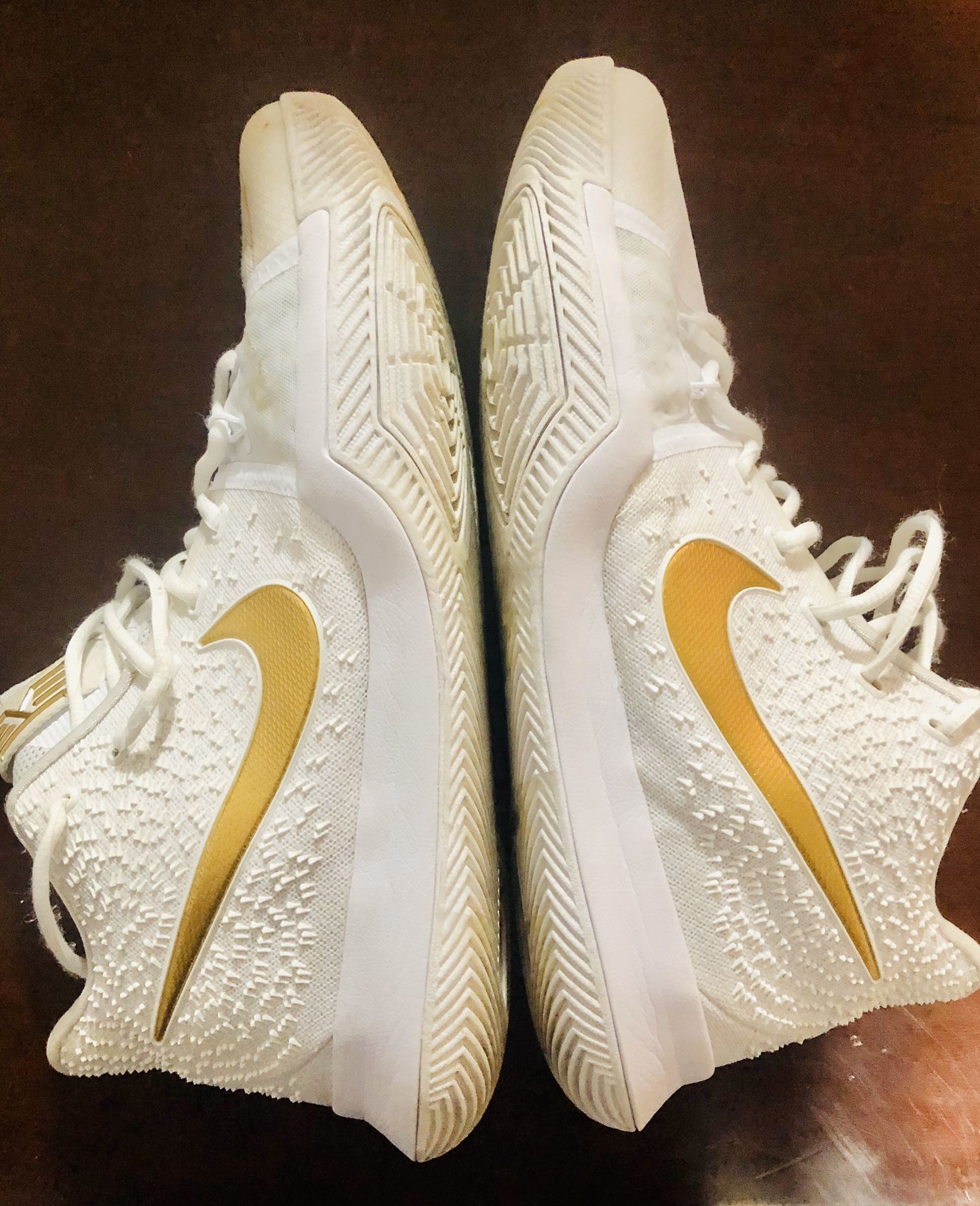 🔥NIKE KYRIE 3 “FINALS” GOLD - size 13