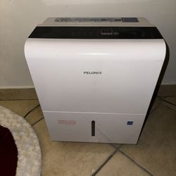 Peronist dehumidifier