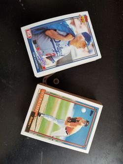 Fifty 1990 and fifty 1991 topps baseball cards