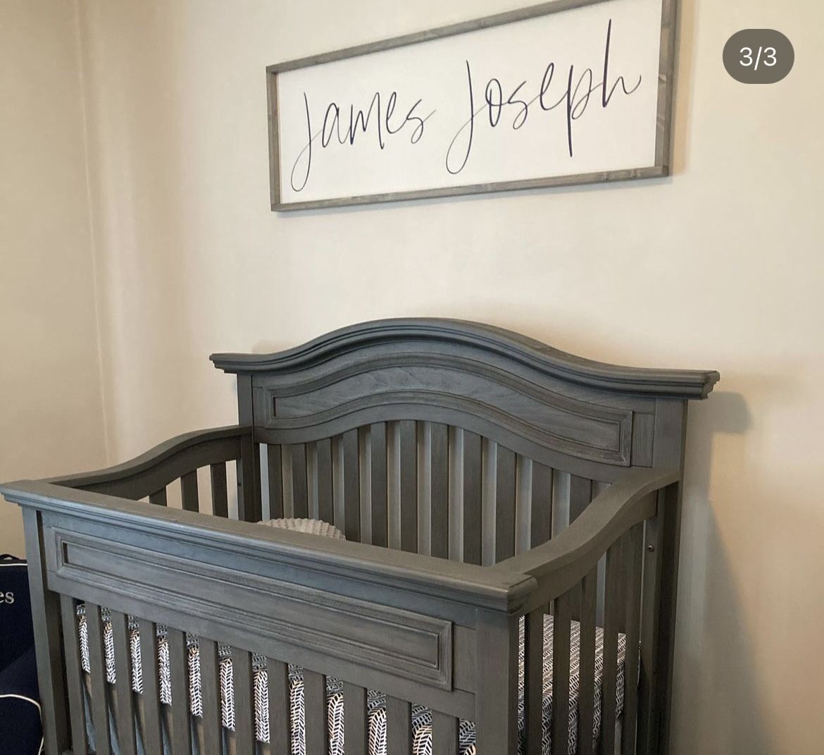 BRAND NEW IN THE BOX Oxford Baby Richmond 4in1 Convertible Crib for