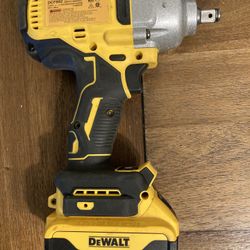 DeWALT 20V MAX XR Brushless 1/2” Mid-Range Cordless Impact Wrench (DCF892B) with Detent Pin Anvil + Premium 5.0Ah Battery Unleash Pro-Level Power in a