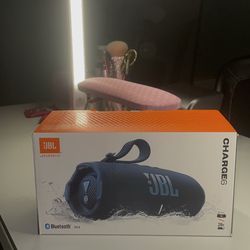 JBL Charge 6