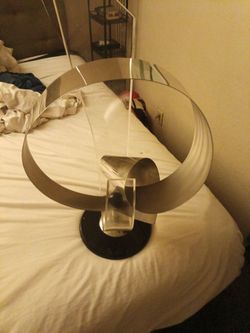 Table centerpiece sculpture