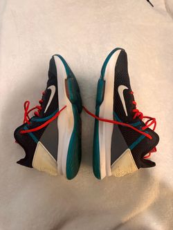 LeBron witness 4’s basketball shoes