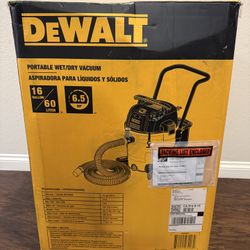 DEWALT DXV16PA 16 Gallon 6.5HP Poly Wet/Dry 