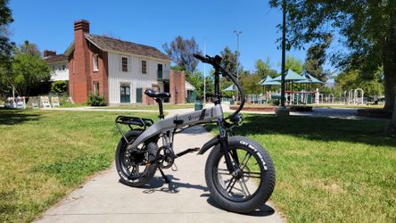 Foldibg Electric Bike Bafang Motor and wheels