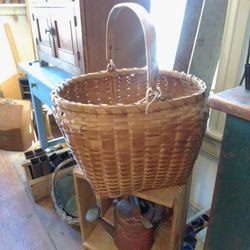 Vintage Mid Western Native Basket