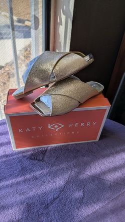 Katy Perry New 6.5 Women's Crushed Metallic Champagne Slide Sandals
