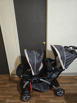 BabyTrend Twin Stroller In Great Condition