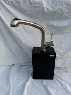 Dawn Single-Lever Pull-Out Spray Kitchen Faucet