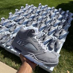 JORDAN 5 RETRO WOLF GREY