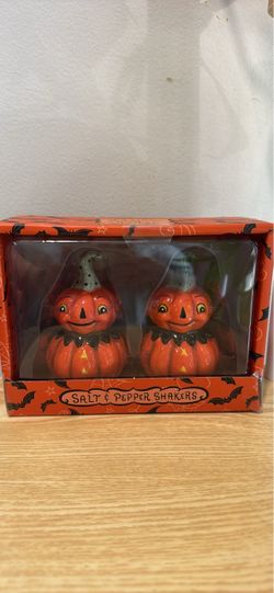 Johanna Parker Halloween Pumpkin Salt & Pepper Shakers