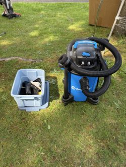 Black/Blue VacMaster 5 Gallon 3HP With Extra Tools !!!!!