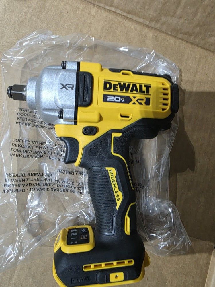 Dewalt Impact Wrench 1/2 Mid Range