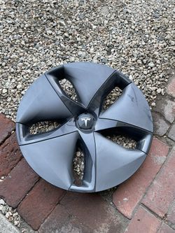 Tesla Hub Cap