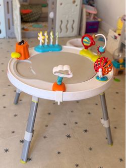 Skiphop activity stand