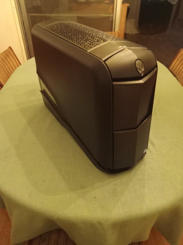 Alienware Aurora R4 Gaming PC for Sale in Santa Ana, CA OfferUp