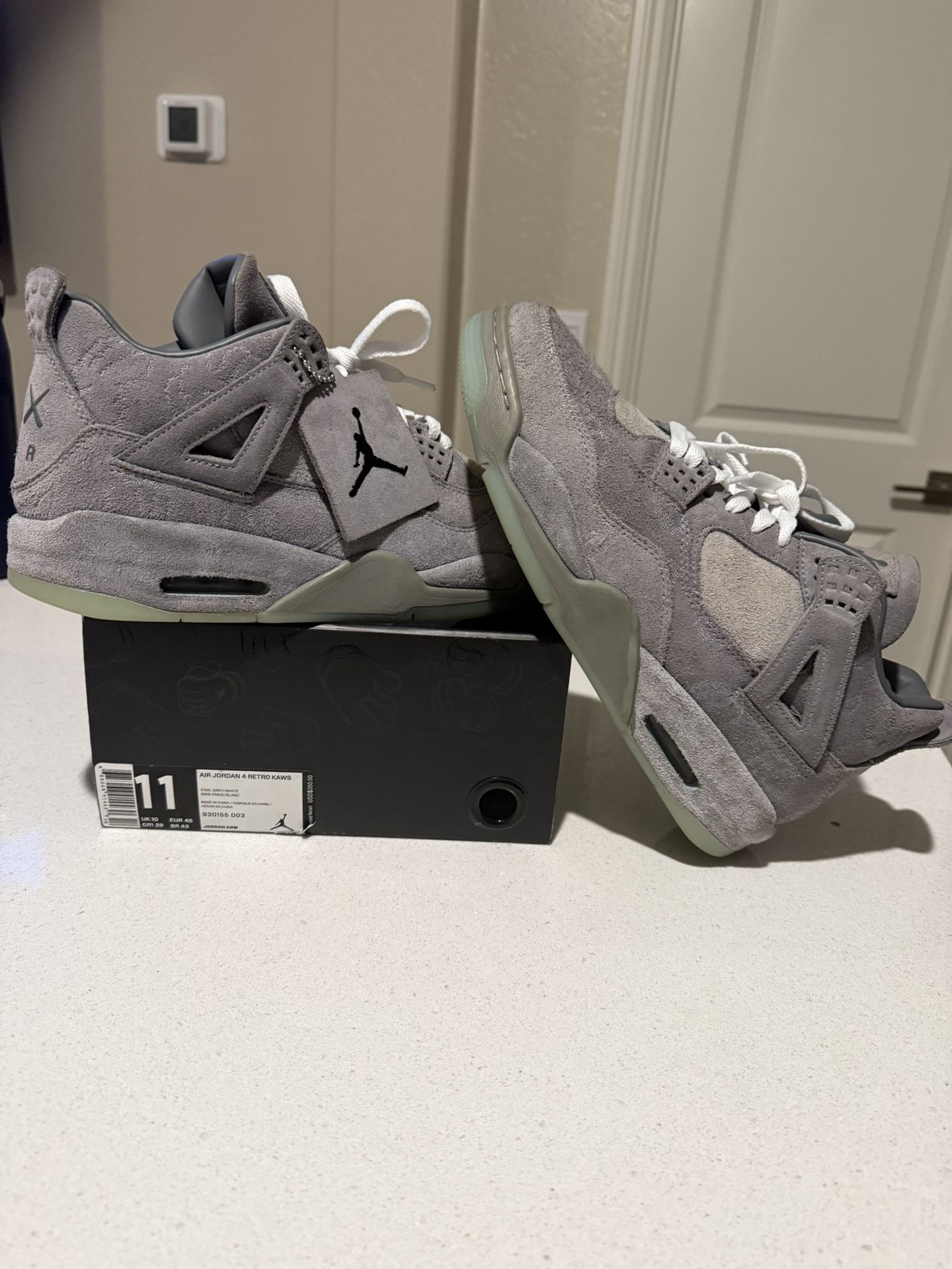 Jordan 4 Kaws