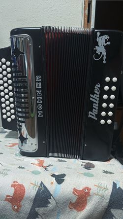 FBbEb HOHNER ACCORDION