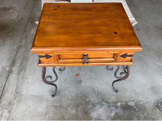 Night stand/ table stand