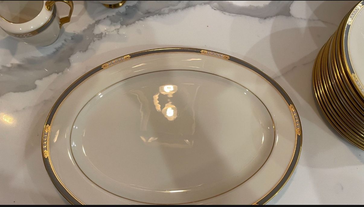 Lenox Mckinley China 12 Place Setting