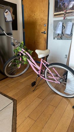 Pink beach cruiser
