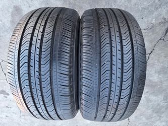 2 USED TIRES MICHELIN 215/55/17