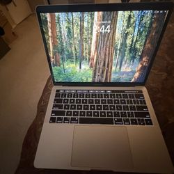 MacBook Pro Year 2018 