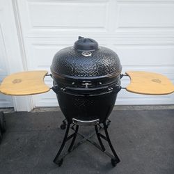 Pit Boss Kamado