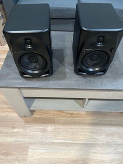 Pioneer DJ (DM-50D-BT)